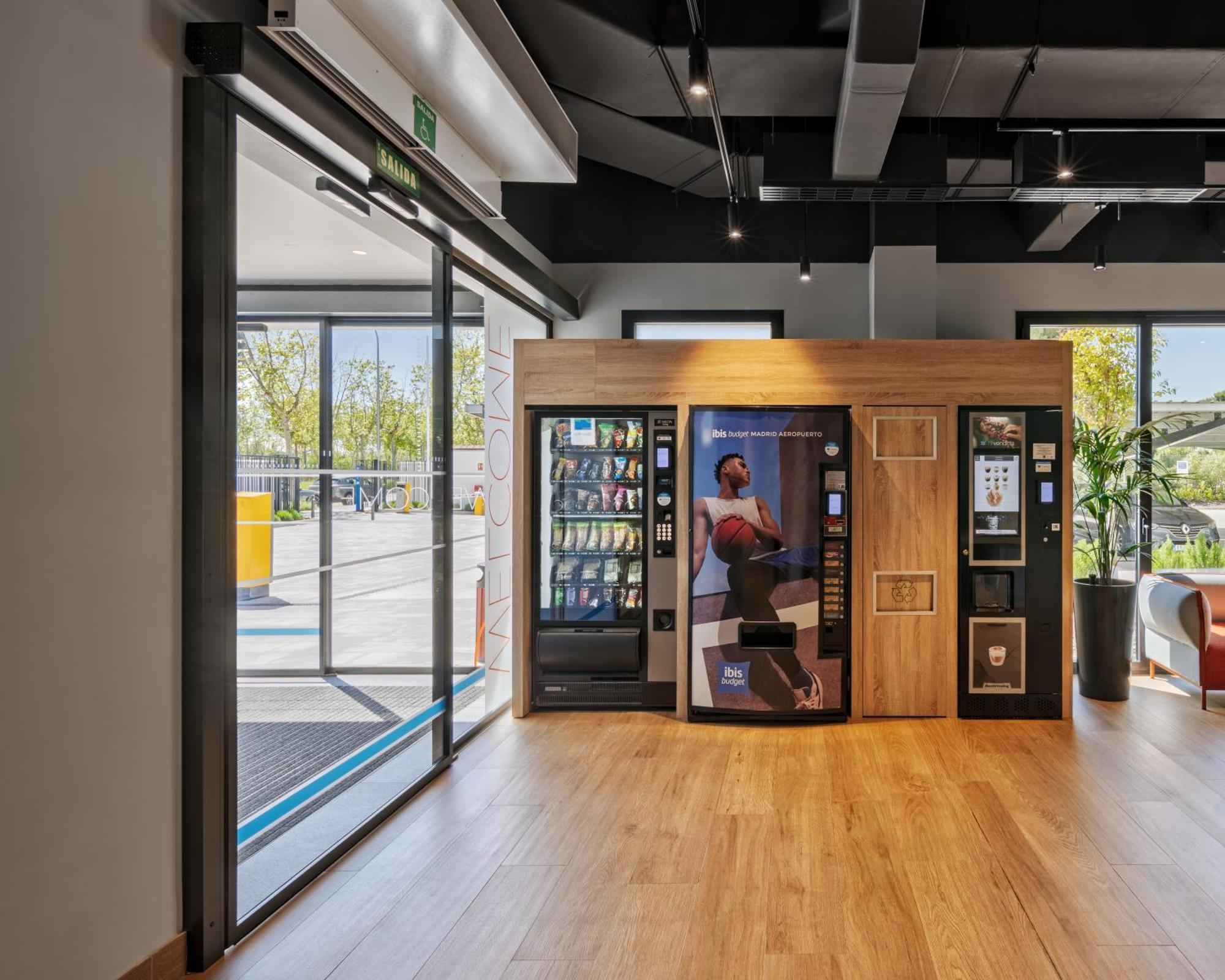 Ibis Budget Madrid Aeropuerto Exteriér fotografie