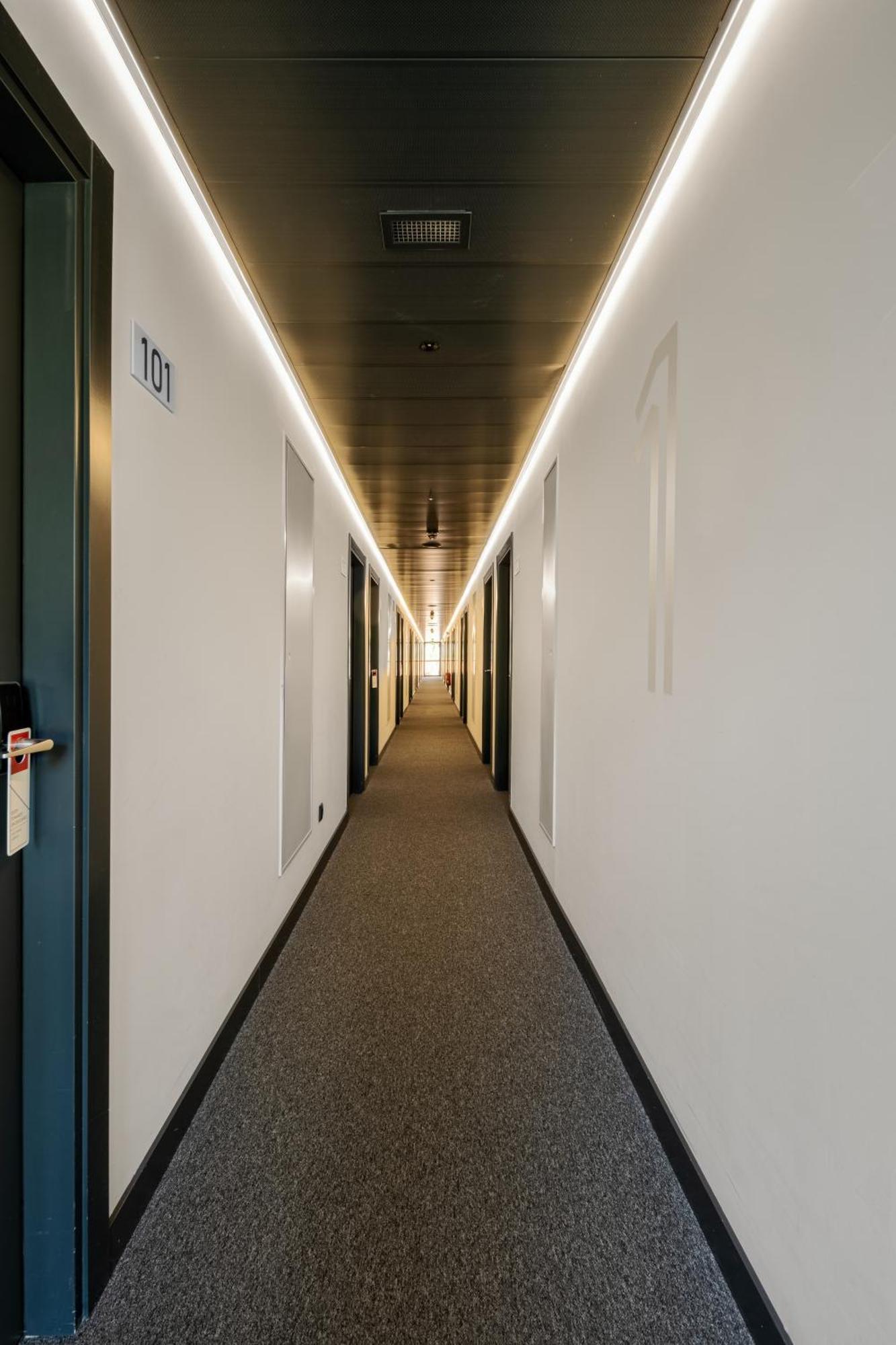 Ibis Budget Madrid Aeropuerto Exteriér fotografie